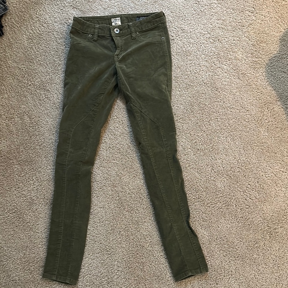 Volcom Green Skinny Pants Versatile Style